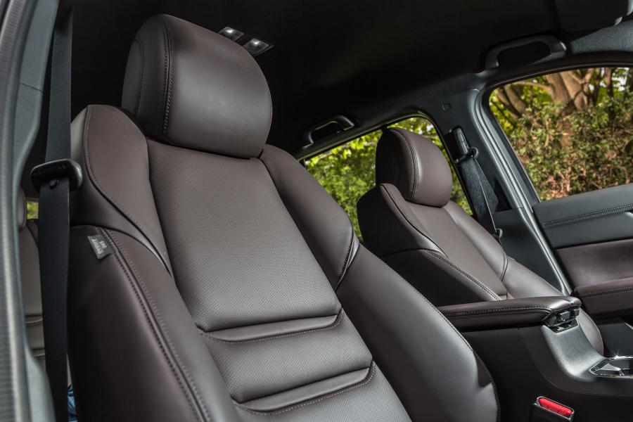 Интерьер Mazda CX-8 2018 года  (AU) (фото 6 из 39)
